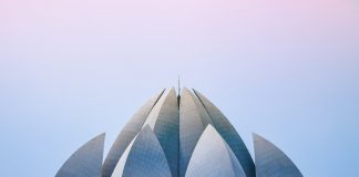 Winter Wonders: Exploring the Best Places to Visit in India for a Magical Getaway A variety of tourist places in India are popular during the winter season.