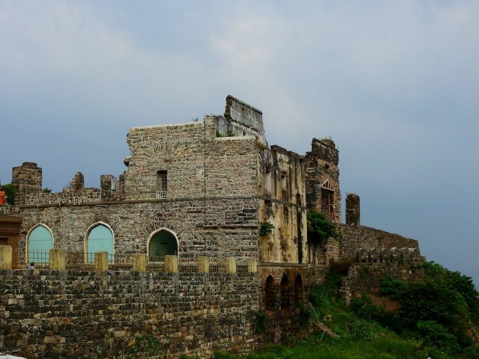 Things to know about Bhangarh Fort- The most Haunted fort in India