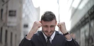 What Makes You Best Candidate ? confidence man