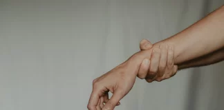 What are the Symptoms of E coli Symptoms of E coli