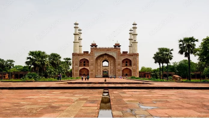 Tomb of Akbar the Great - Tourist places in Agra - Information & History