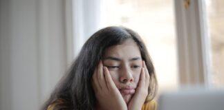 What Should I Do When I Am Bored • Join a club. • Play games. • Watch a movie or a TV show. • Go to the mall or restaurant. • Take a walk. Your job can be a big part of your life, but there are many other parts that can make your life more fun.